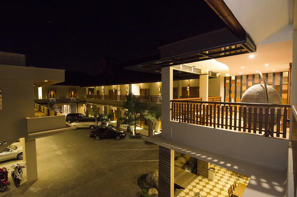 Syailendra Hotel Syariah Jepara Exterior foto